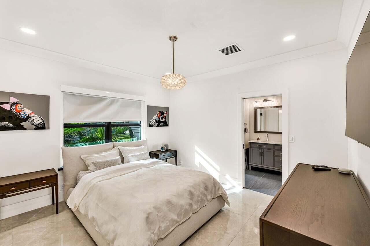 2692 NW 45th Street