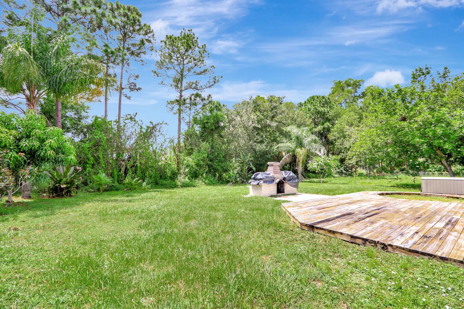 502 NW Ferris Drive