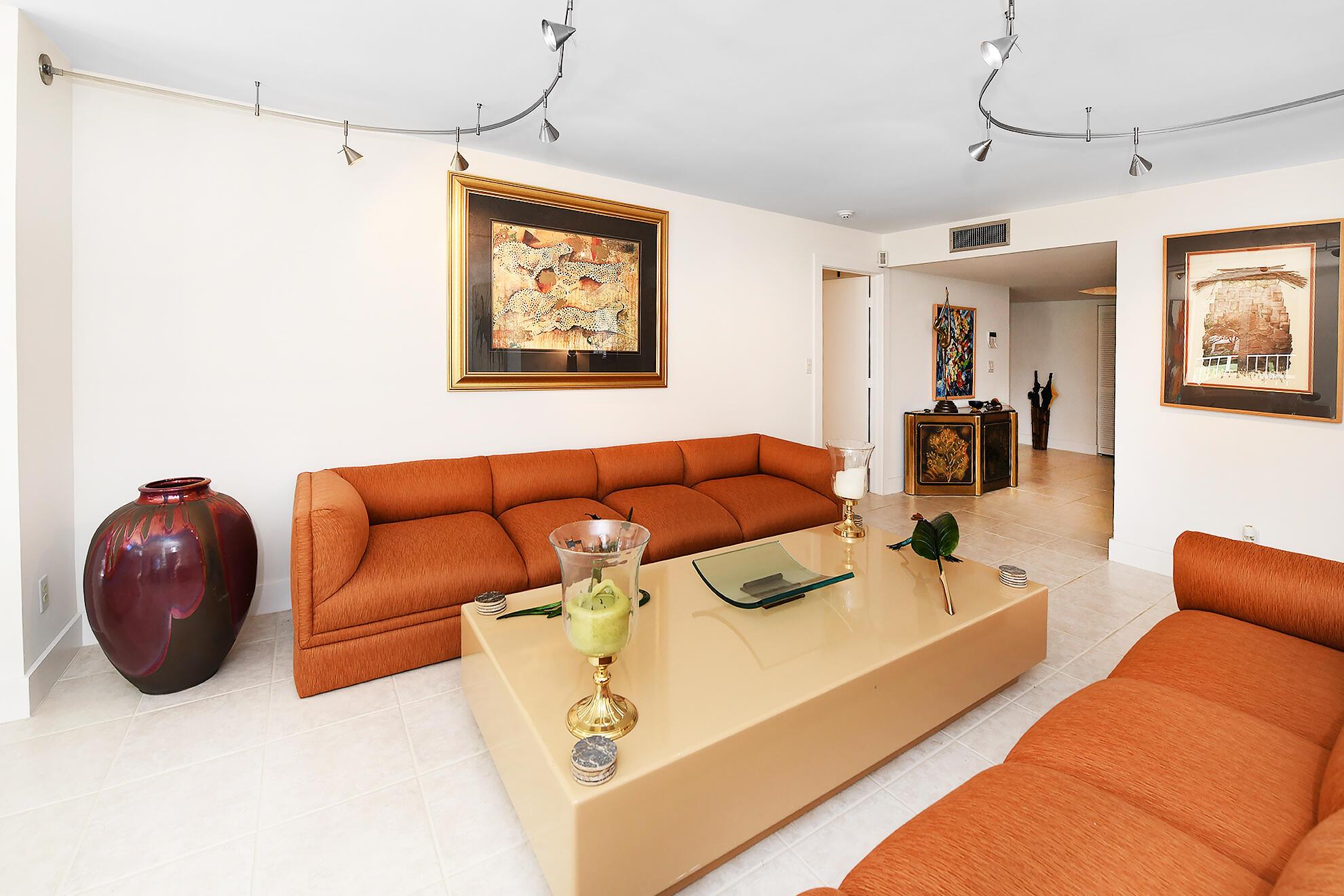 7370 Orangewood Lane Unit: 101