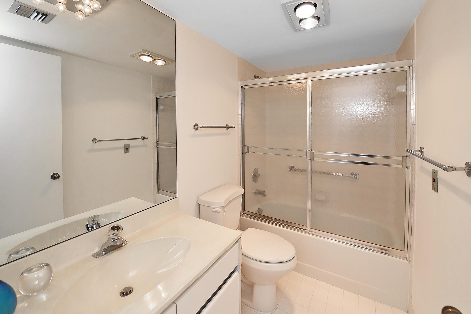 7370 Orangewood Lane Unit: 101
