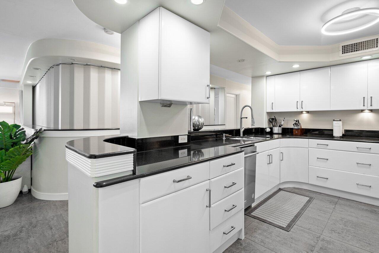 3610 S Ocean Boulevard Unit: 304