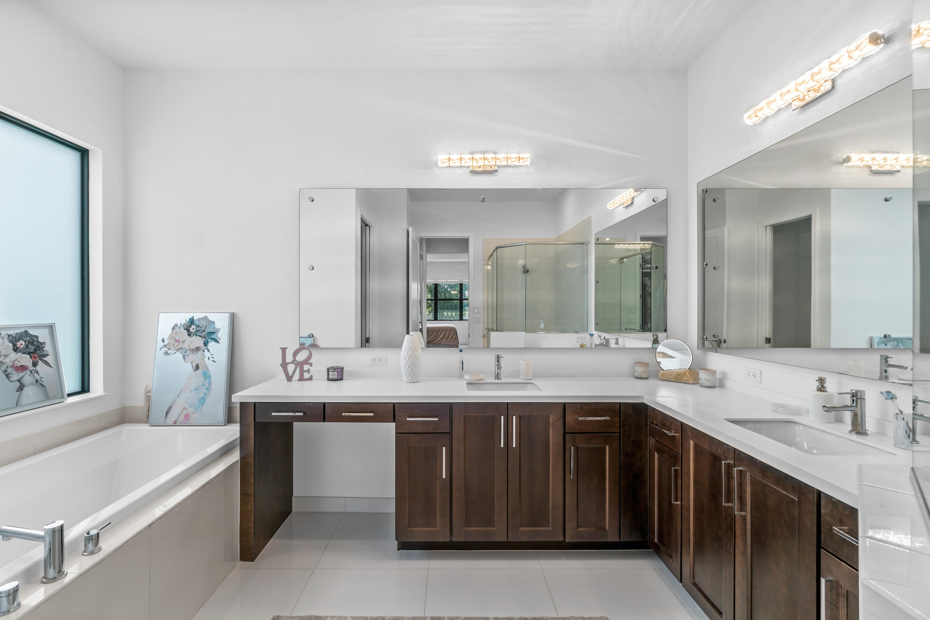 8606 Tower Bridge Court