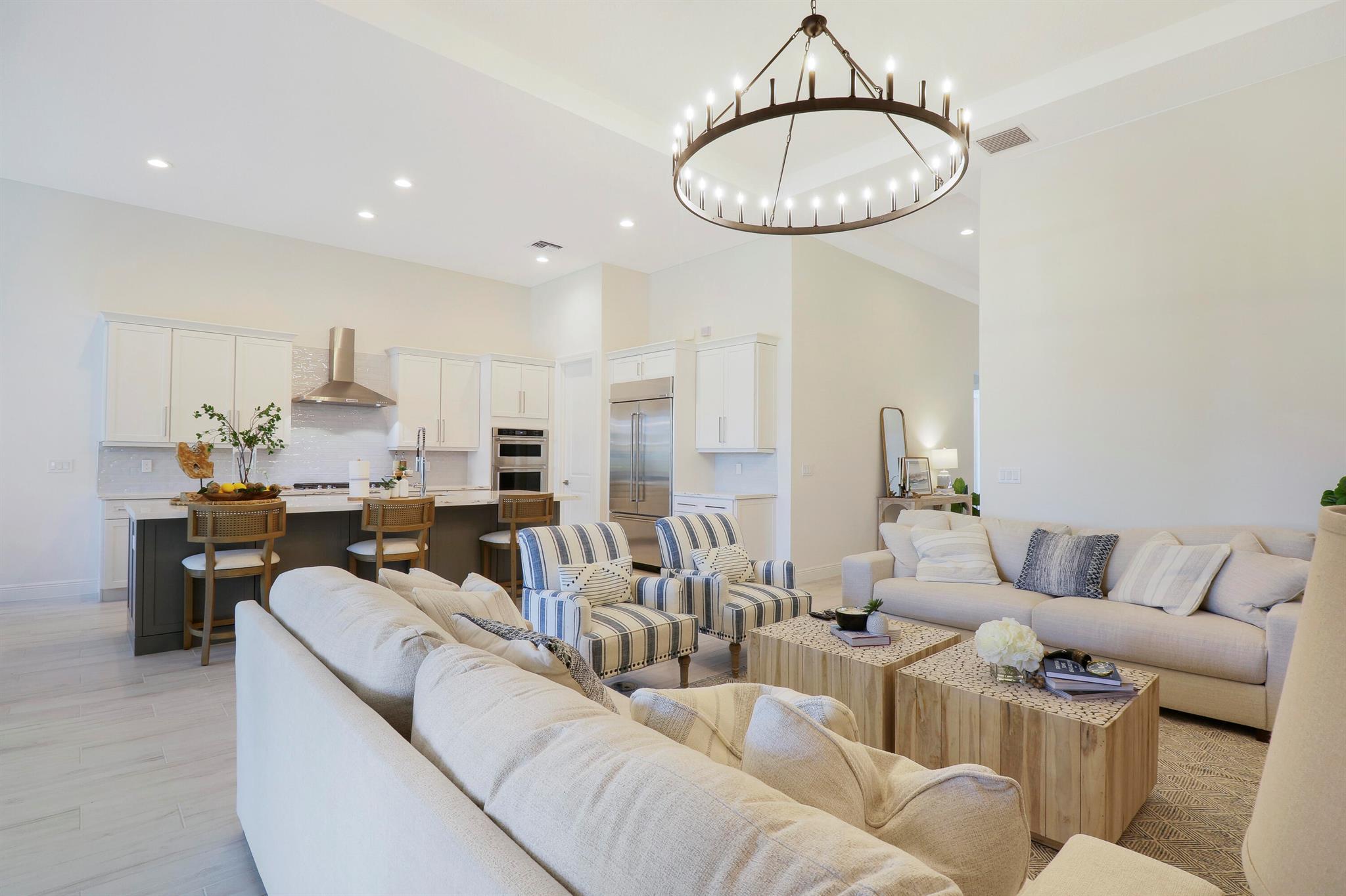 9952 Regency Way