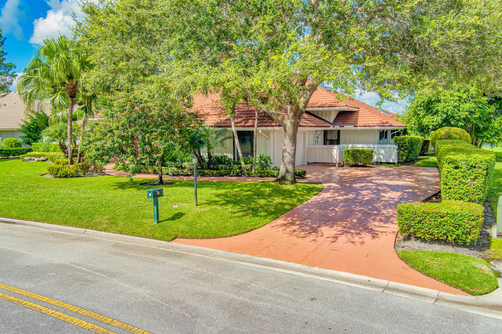 180 Thornton Drive