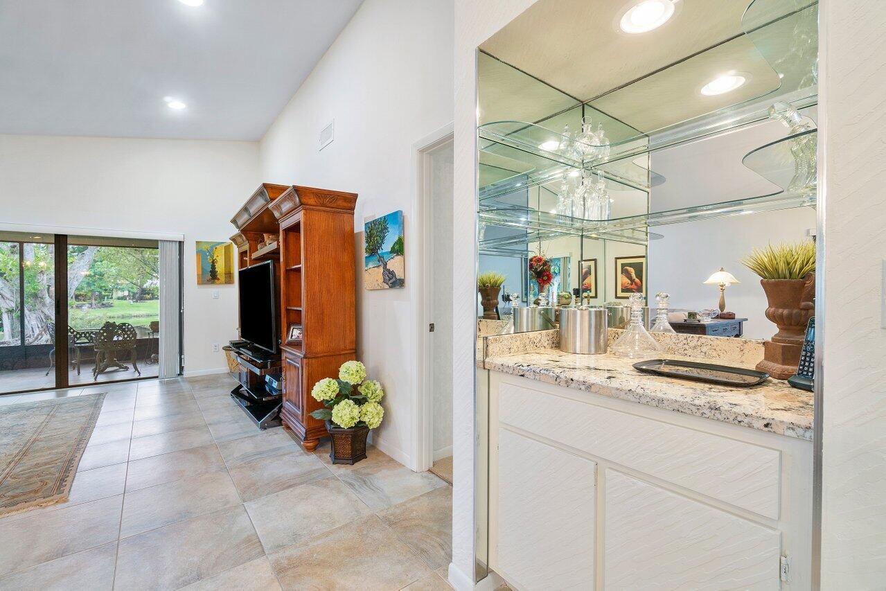 6 Westgate Lane Unit: A