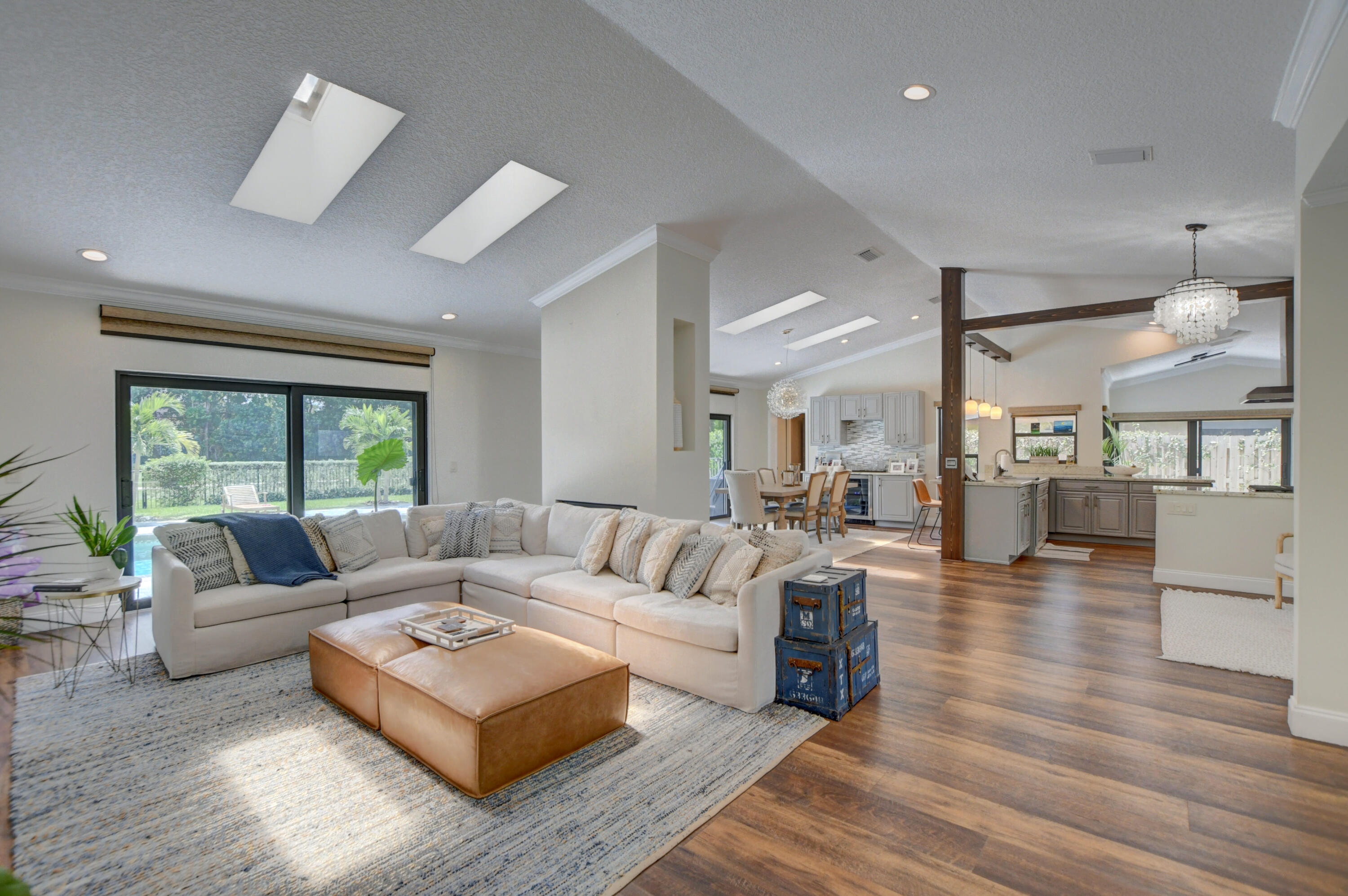 10198 Boca Woods Lane, Boca Raton