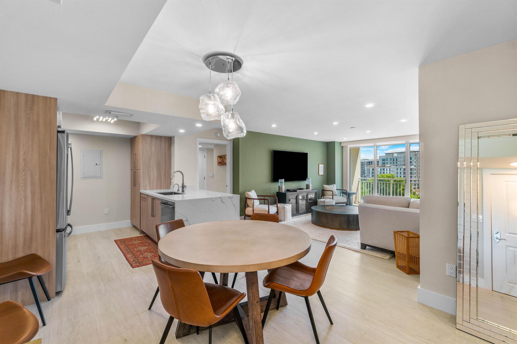 99 SE Mizner Blvd Boulevard Unit: 627