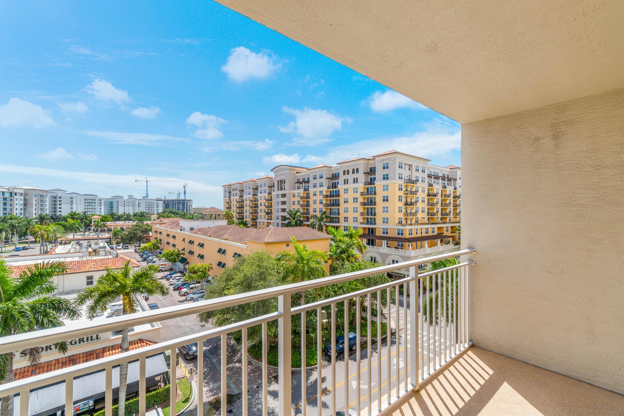 99 SE Mizner Blvd Boulevard Unit: 627