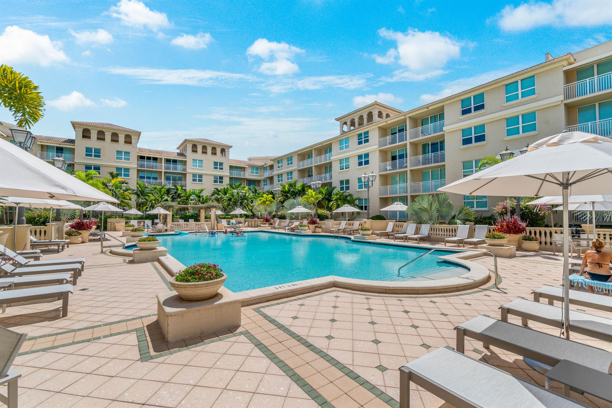99 SE Mizner Blvd Boulevard Unit: 627