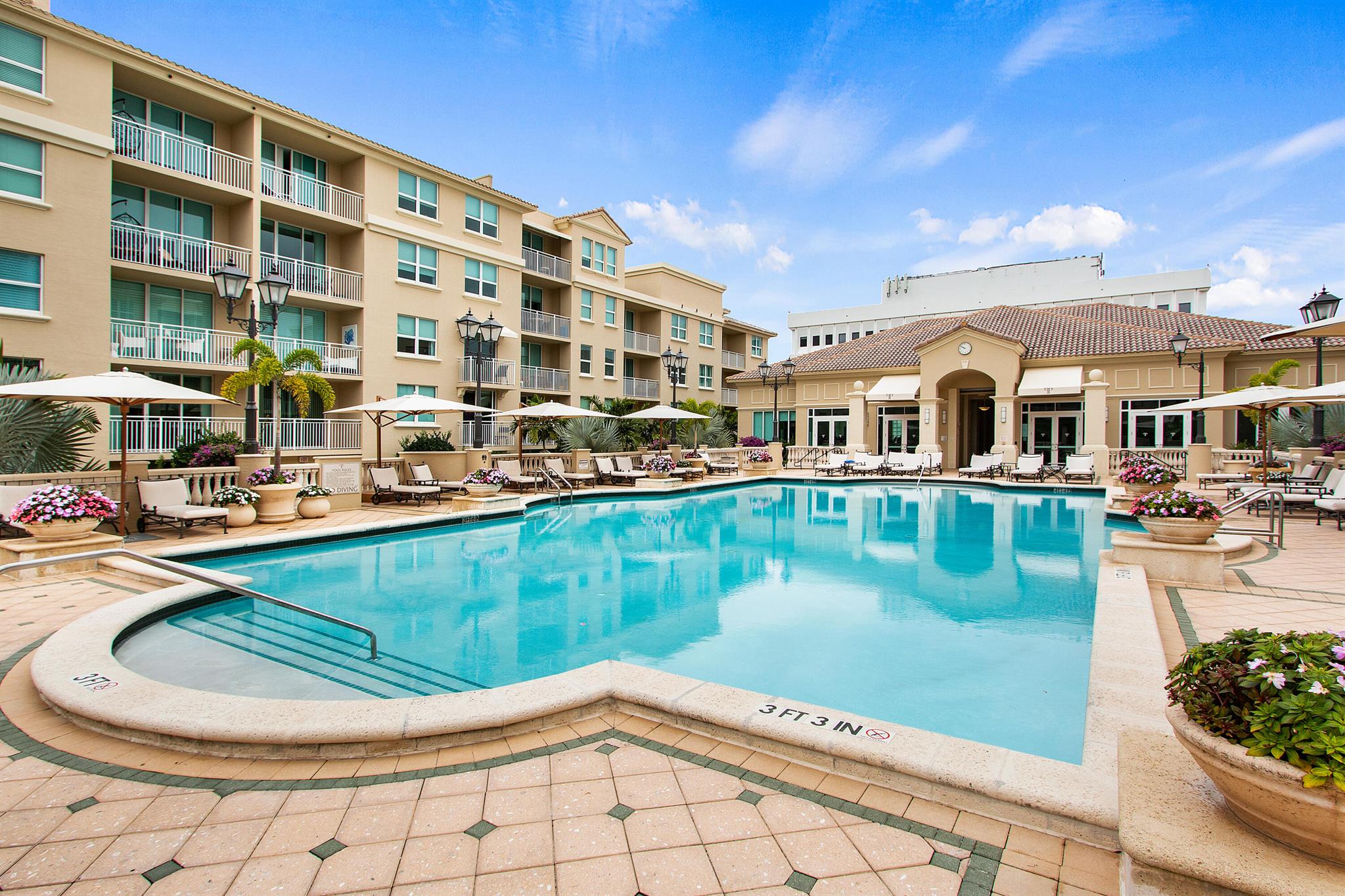 99 SE Mizner Blvd Boulevard Unit: 627