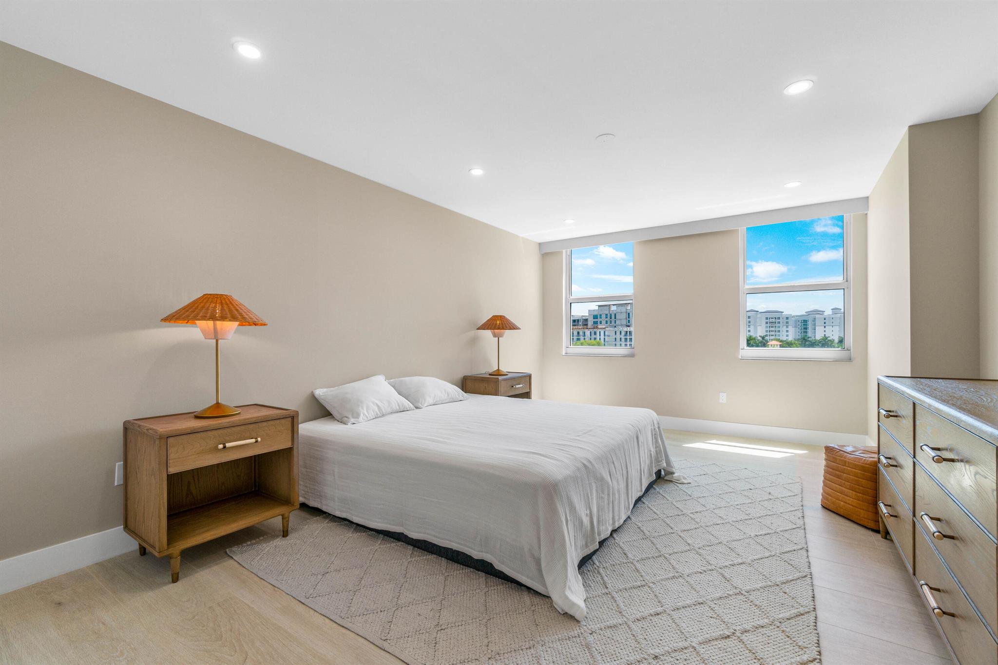 99 SE Mizner Blvd Boulevard Unit: 627
