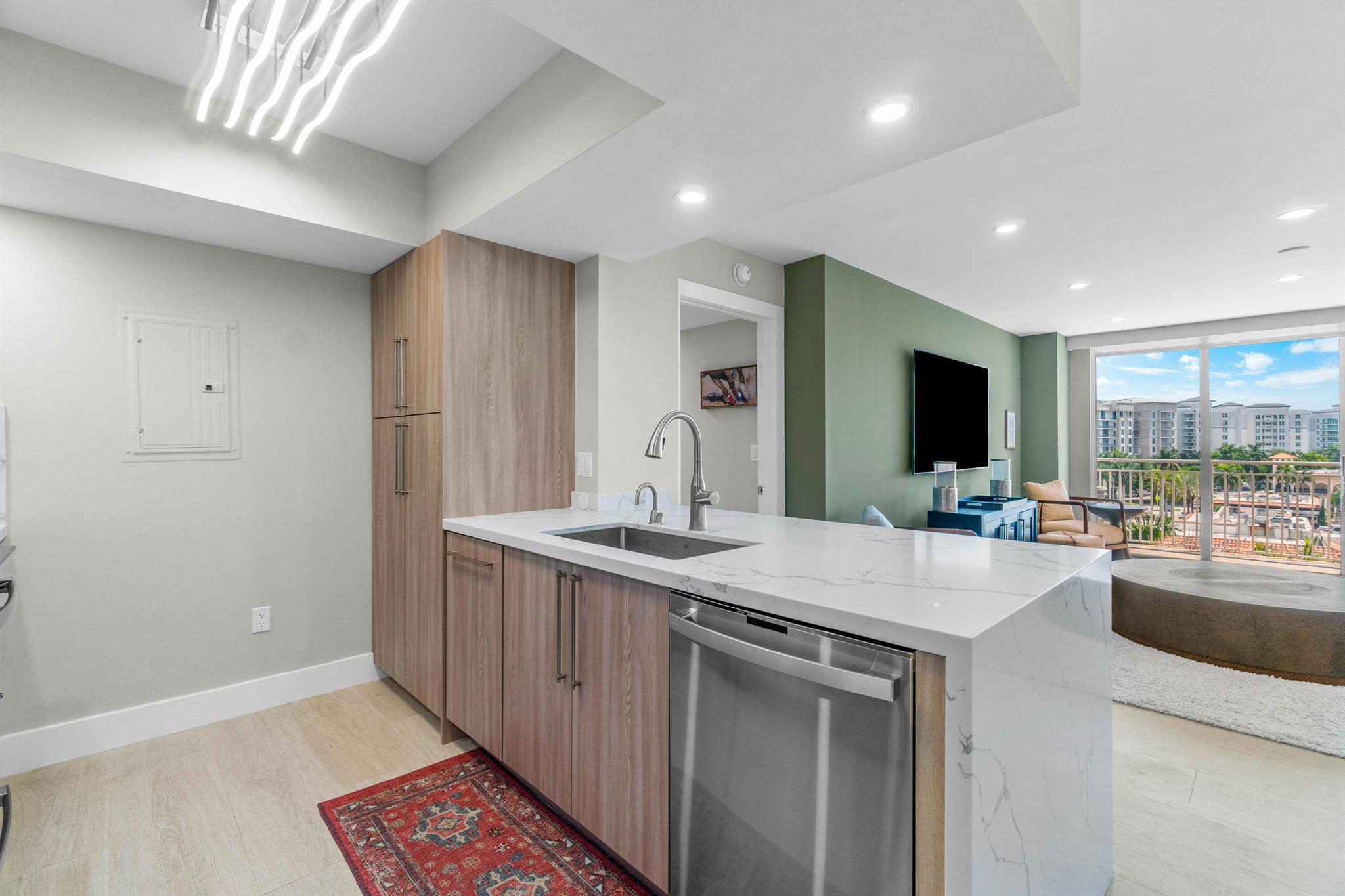 99 SE Mizner Blvd Boulevard Unit: 627