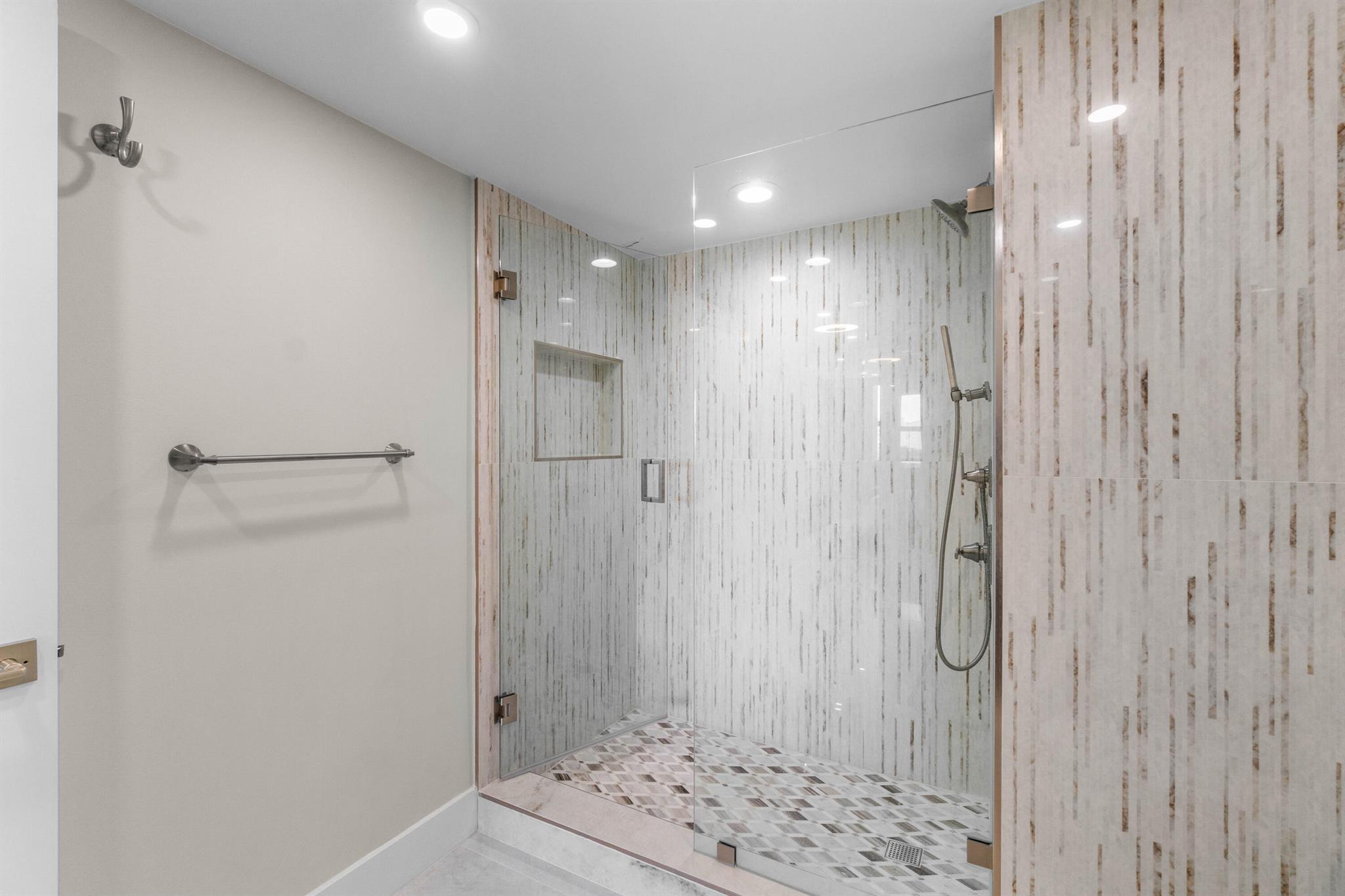 99 SE Mizner Blvd Boulevard Unit: 627