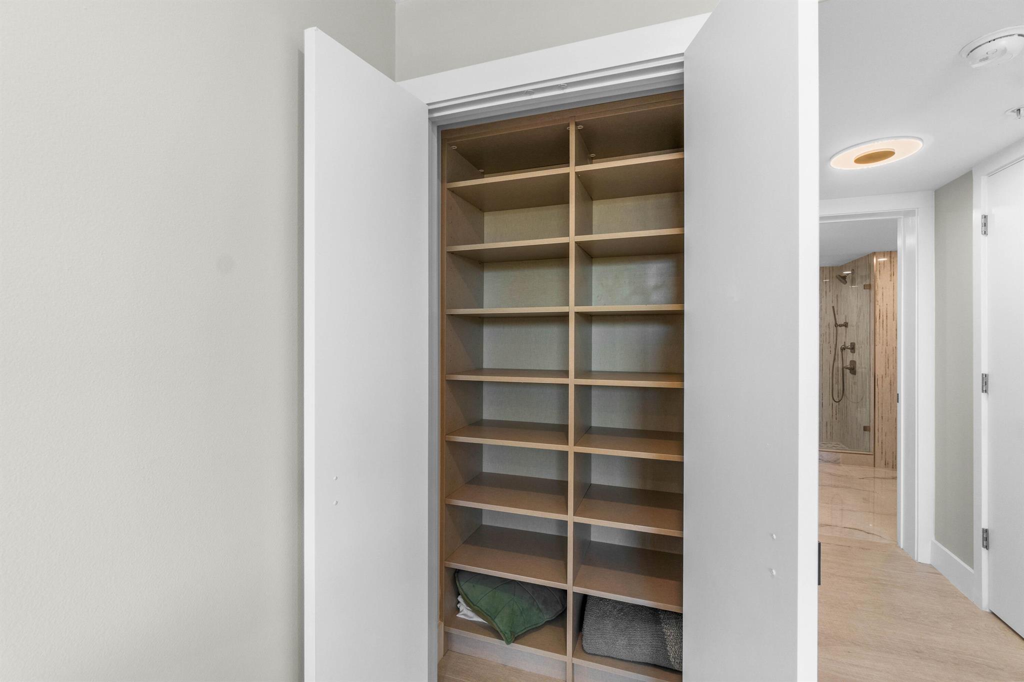 99 SE Mizner Blvd Boulevard Unit: 627