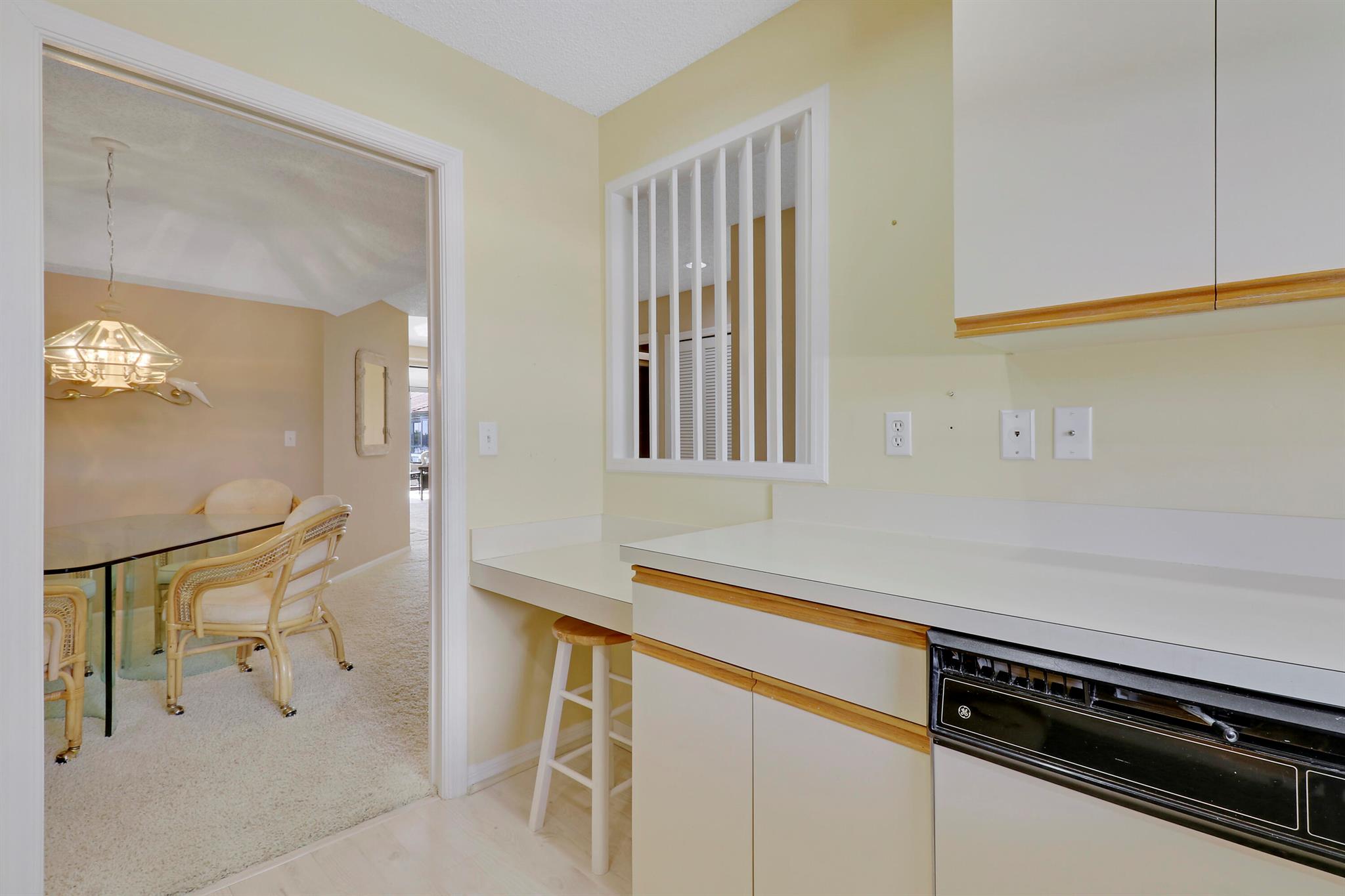 6102 SE Landing Way Unit: 15