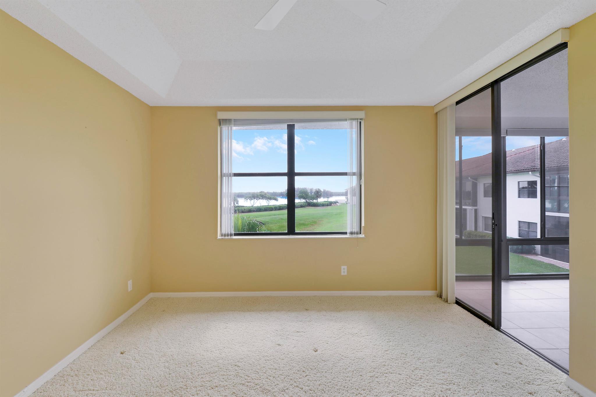 6102 SE Landing Way Unit: 15