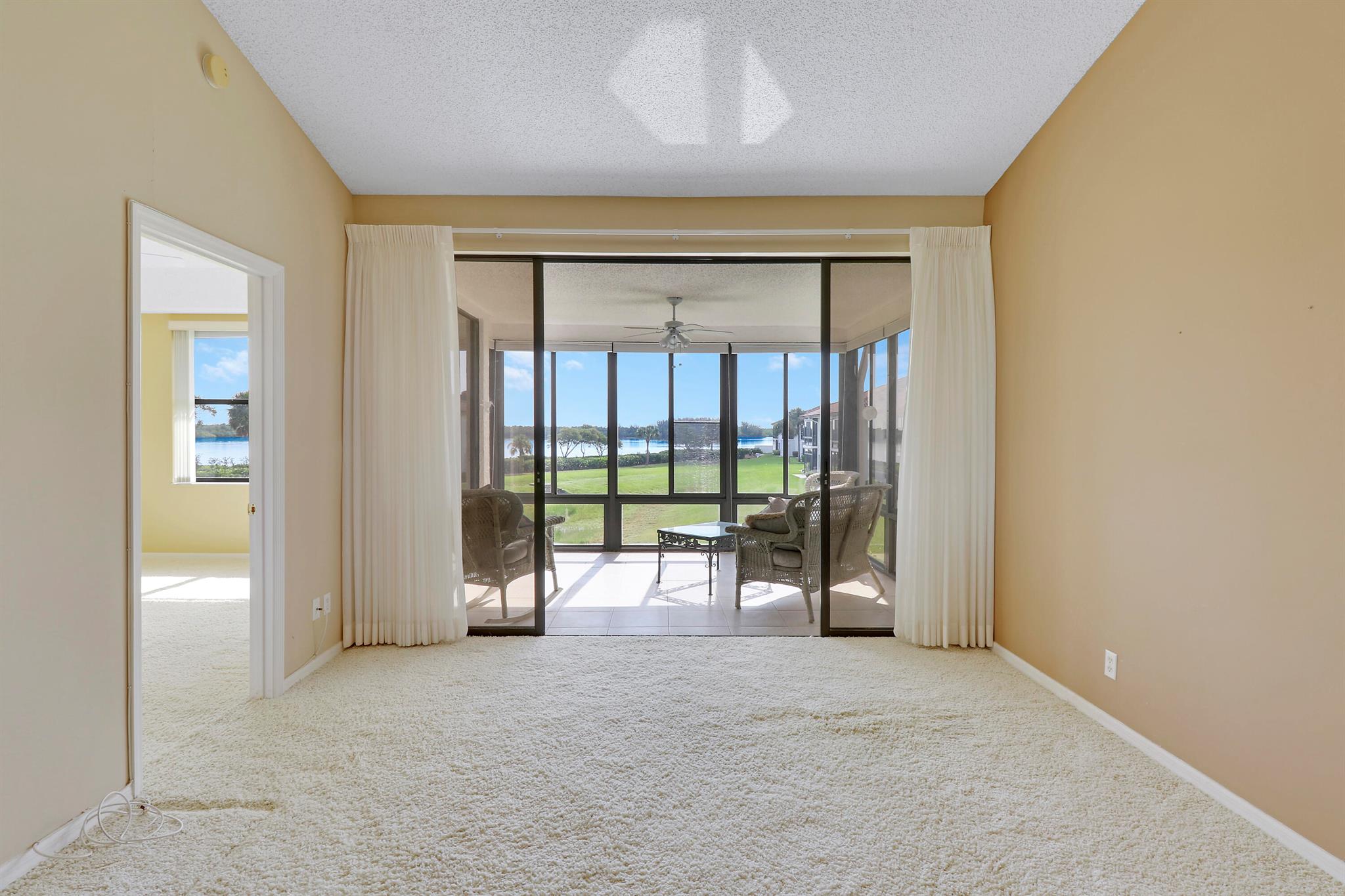 6102 SE Landing Way Unit: 15