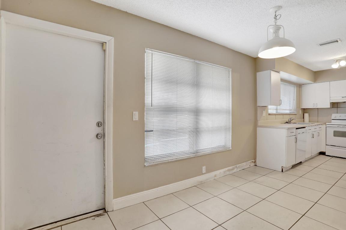 2566 Coral Springs Drive 2566, Coral Springs Unit: 2566