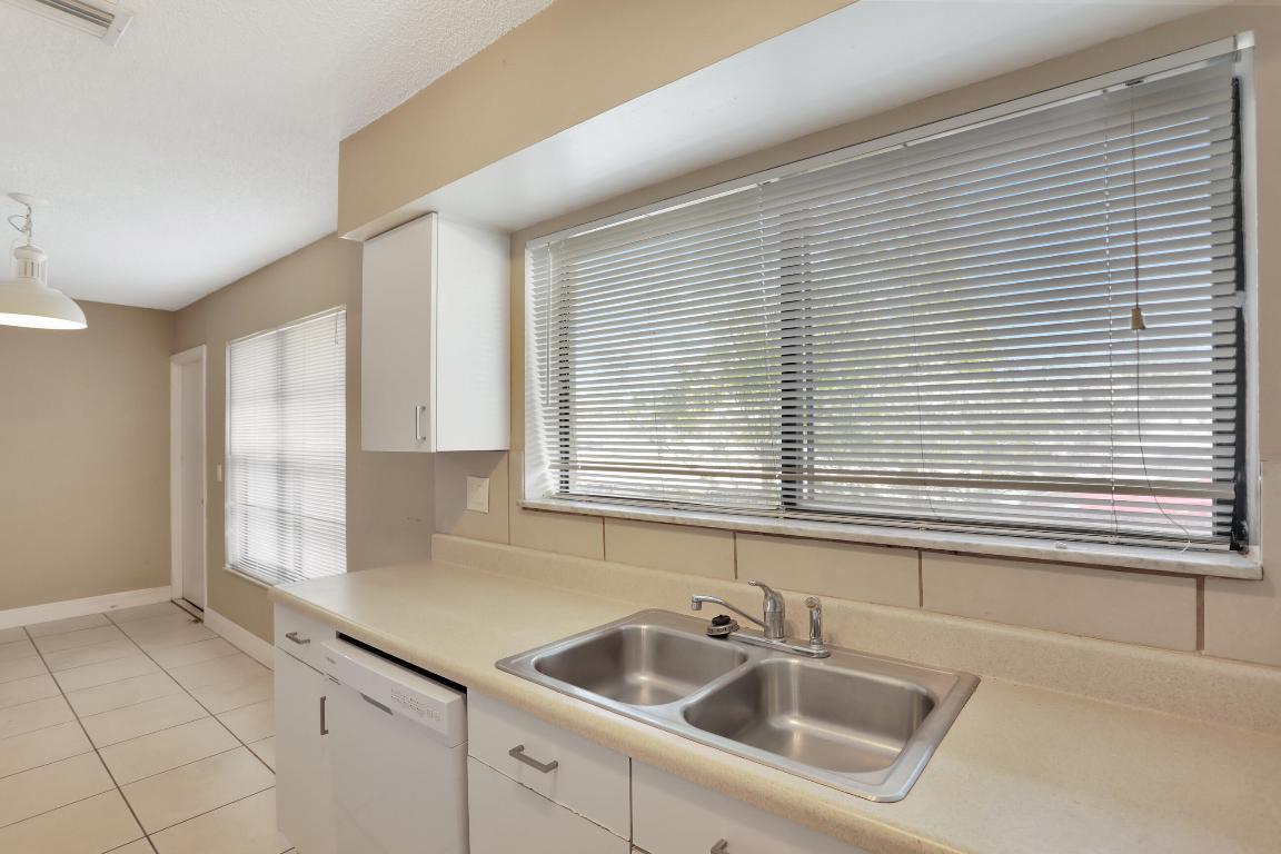 2566 Coral Springs Drive 2566, Coral Springs Unit: 2566