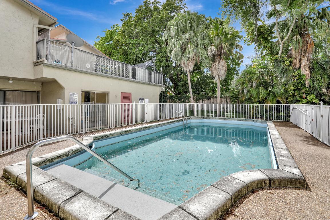 2566 Coral Springs Drive 2566, Coral Springs Unit: 2566