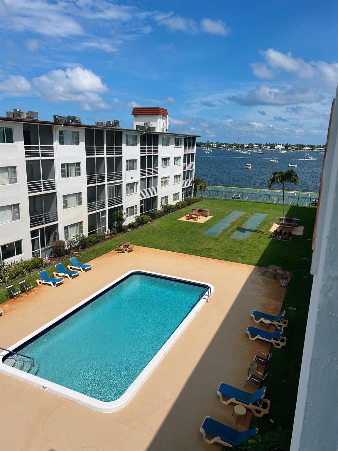 4500 N Flagler Drive Drive Unit: C19