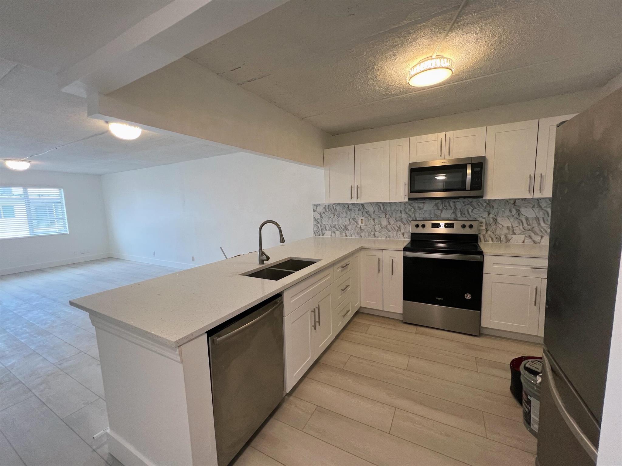 4500 N Flagler Drive Drive Unit: C19