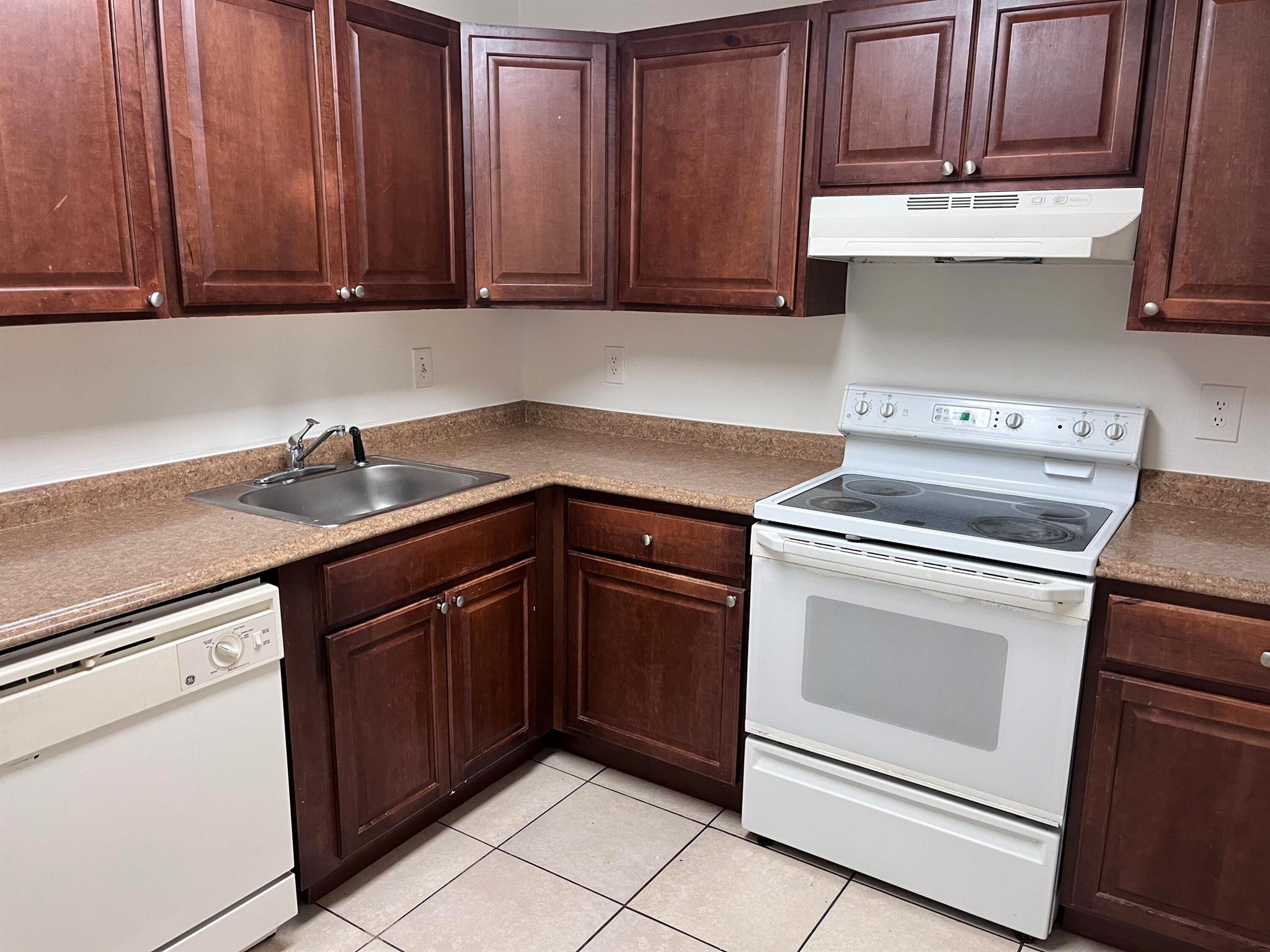 7001 Environ Boulevard Unit: 105
