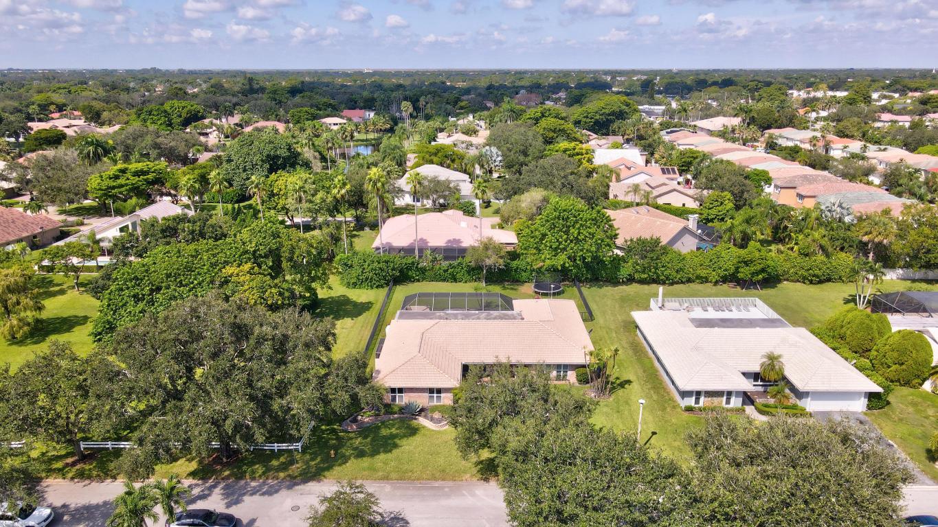 660 NW 101 Ter Terrace