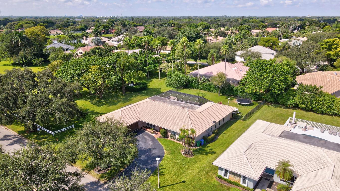 660 NW 101 Ter Terrace