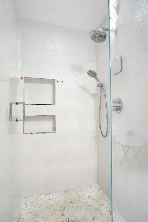 660 NW 101 Ter Terrace