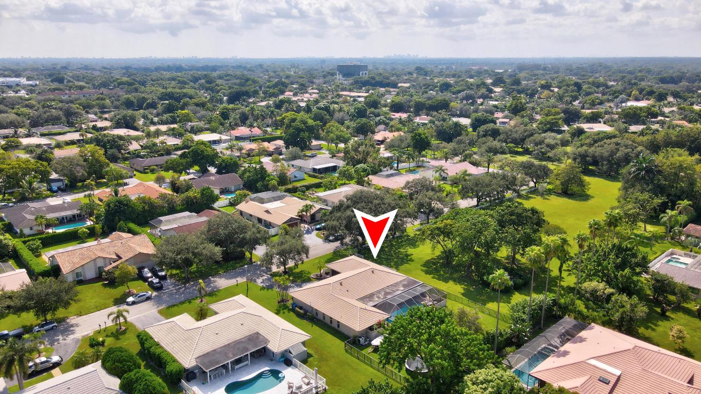 660 NW 101 Ter Terrace