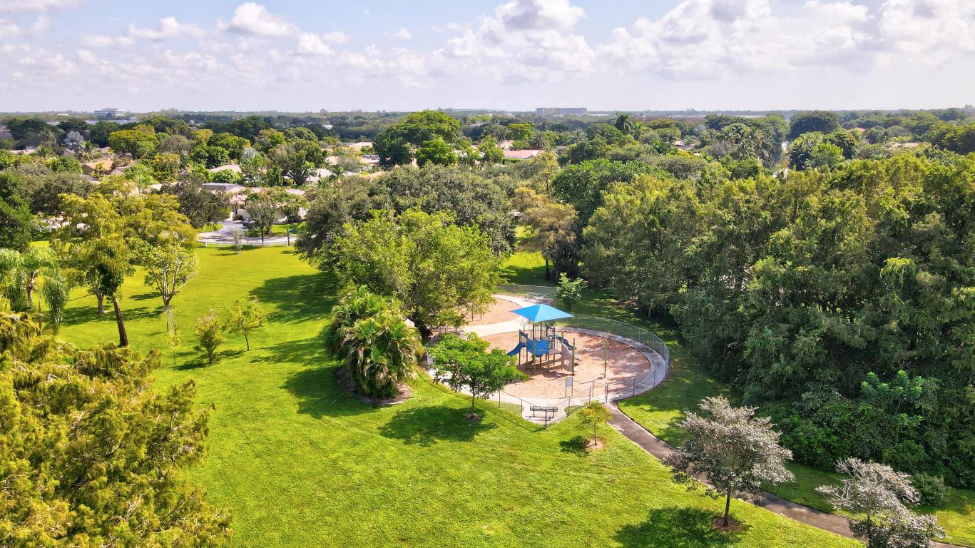 660 NW 101 Ter Terrace