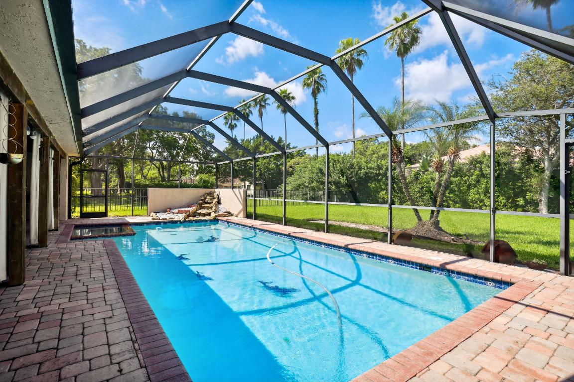 660 NW 101 Ter Terrace