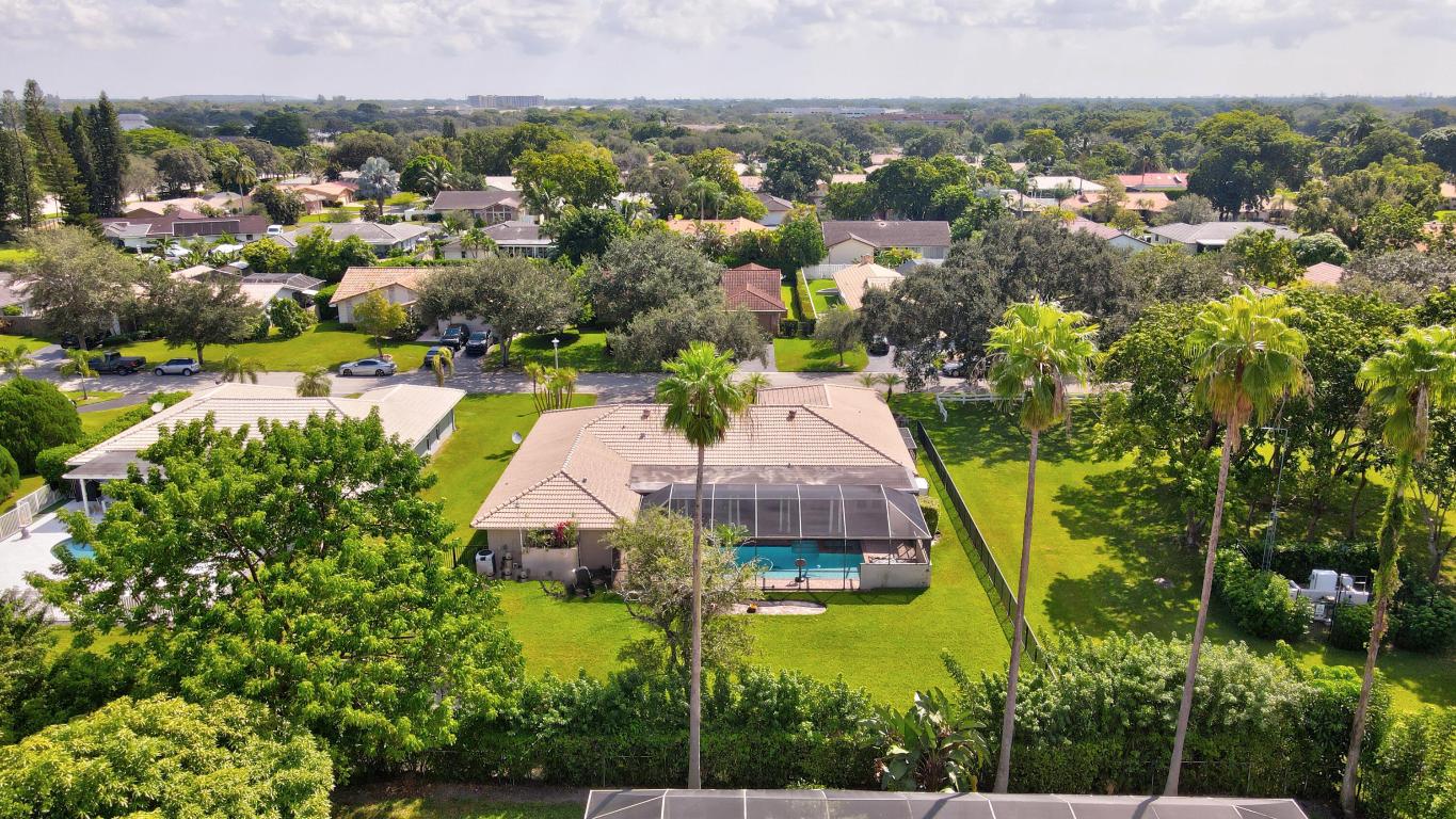 660 NW 101 Ter Terrace