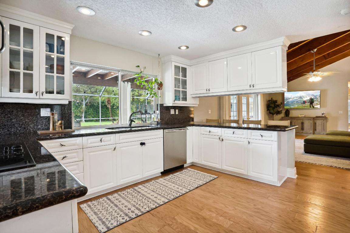 660 NW 101 Ter Terrace