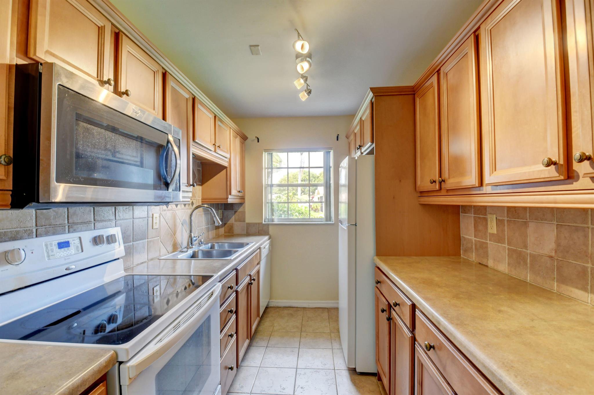 5126 Lakefront Boulevard Unit: C