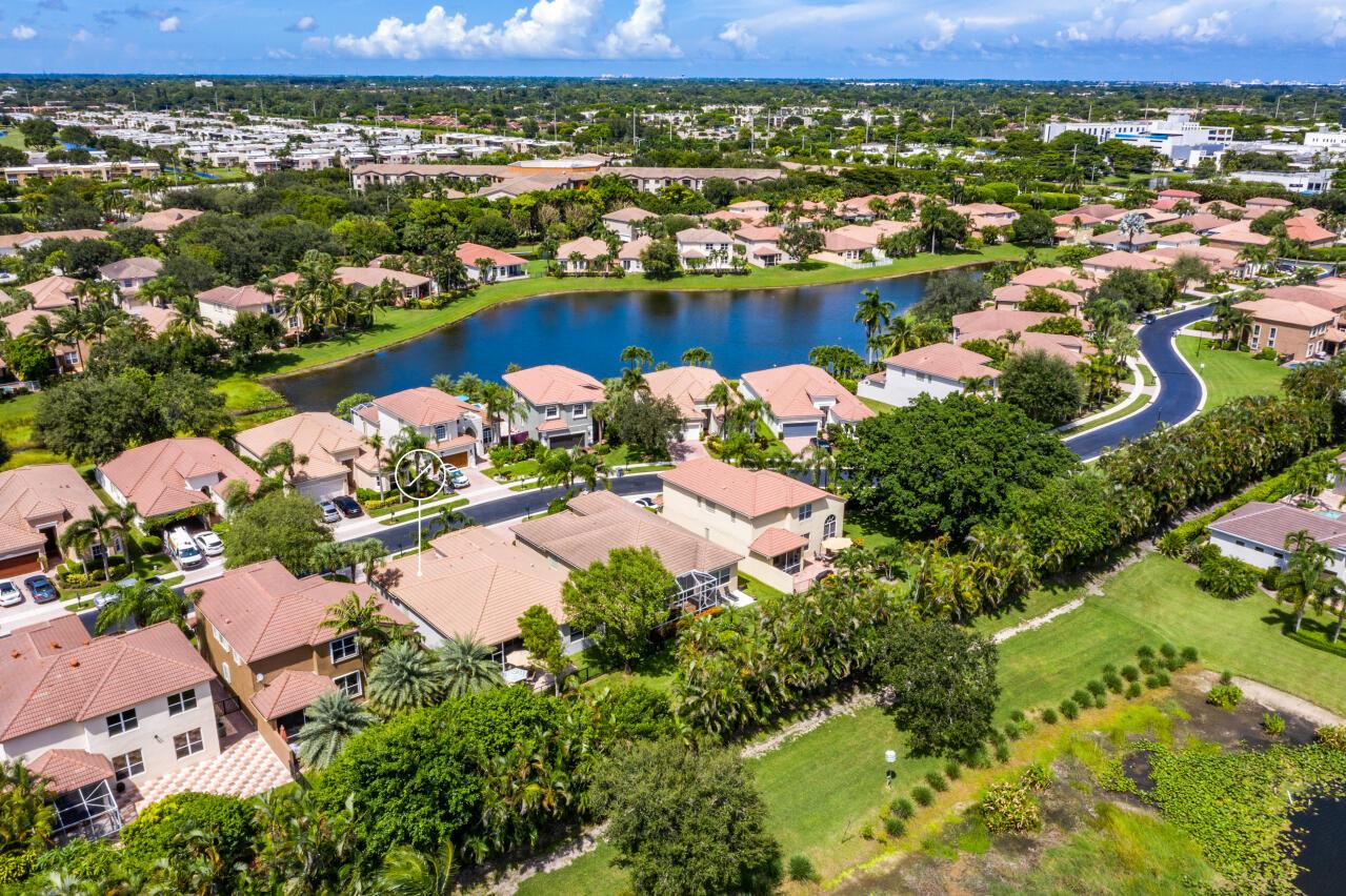 5743 Via De La Plata Circle