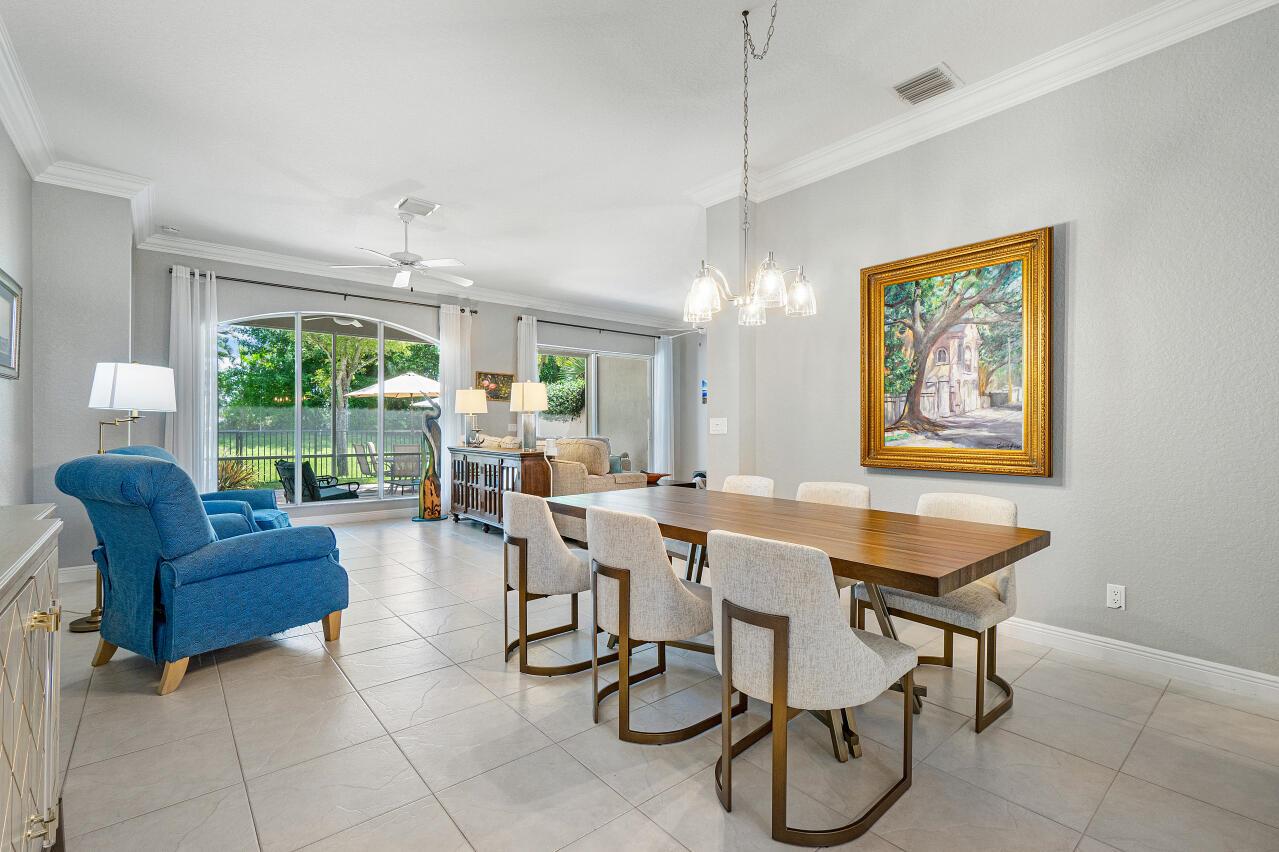 5743 Via De La Plata Circle