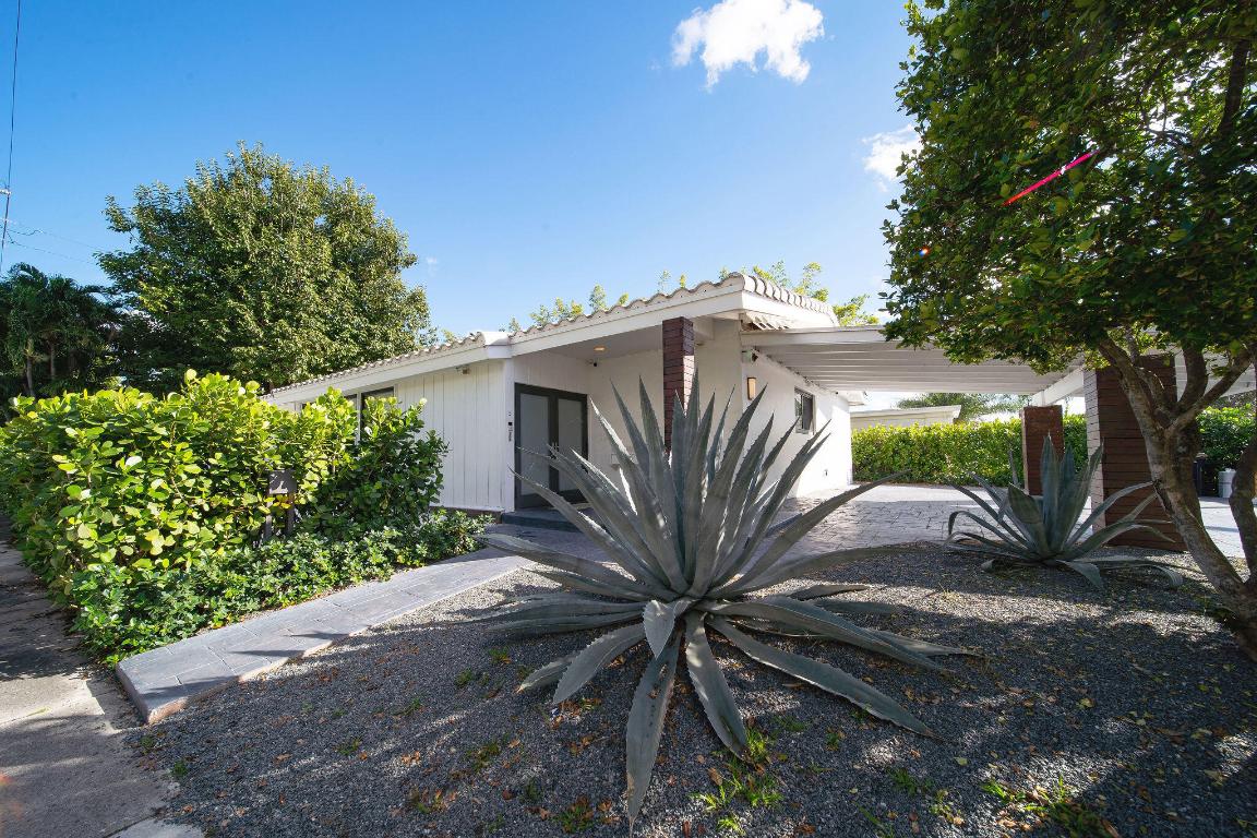 1540 N Treasure Drive