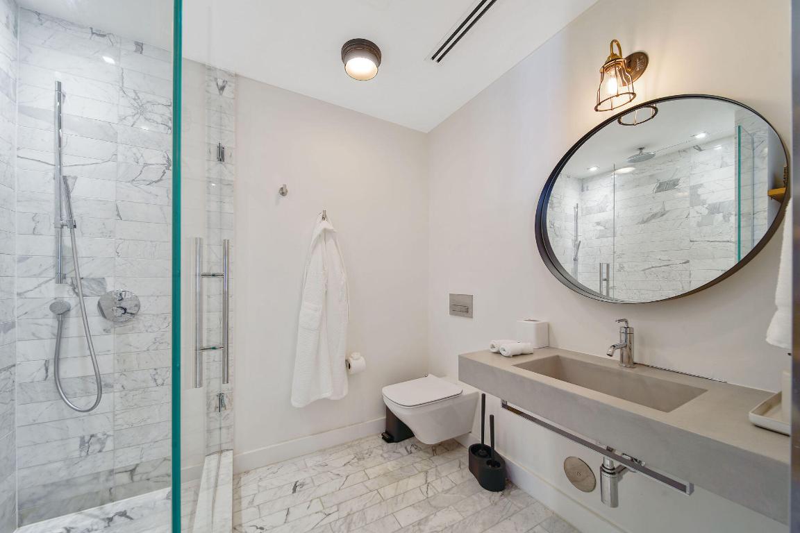 1540 N Treasure Drive