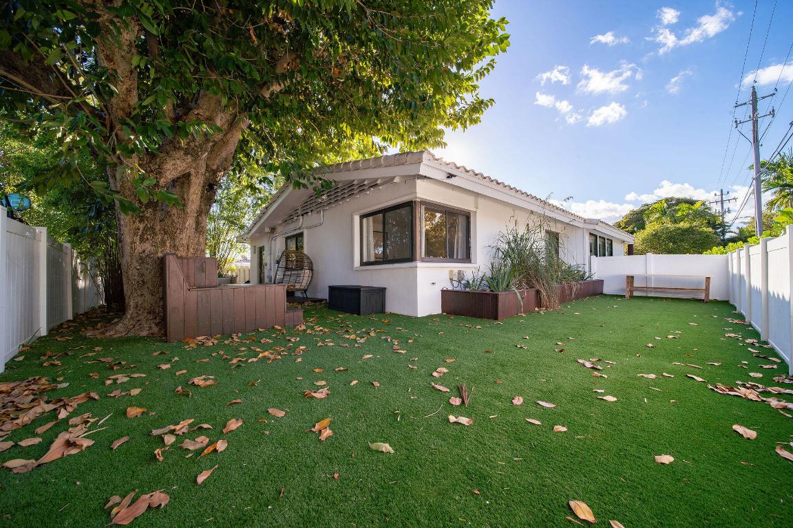 1540 N Treasure Drive