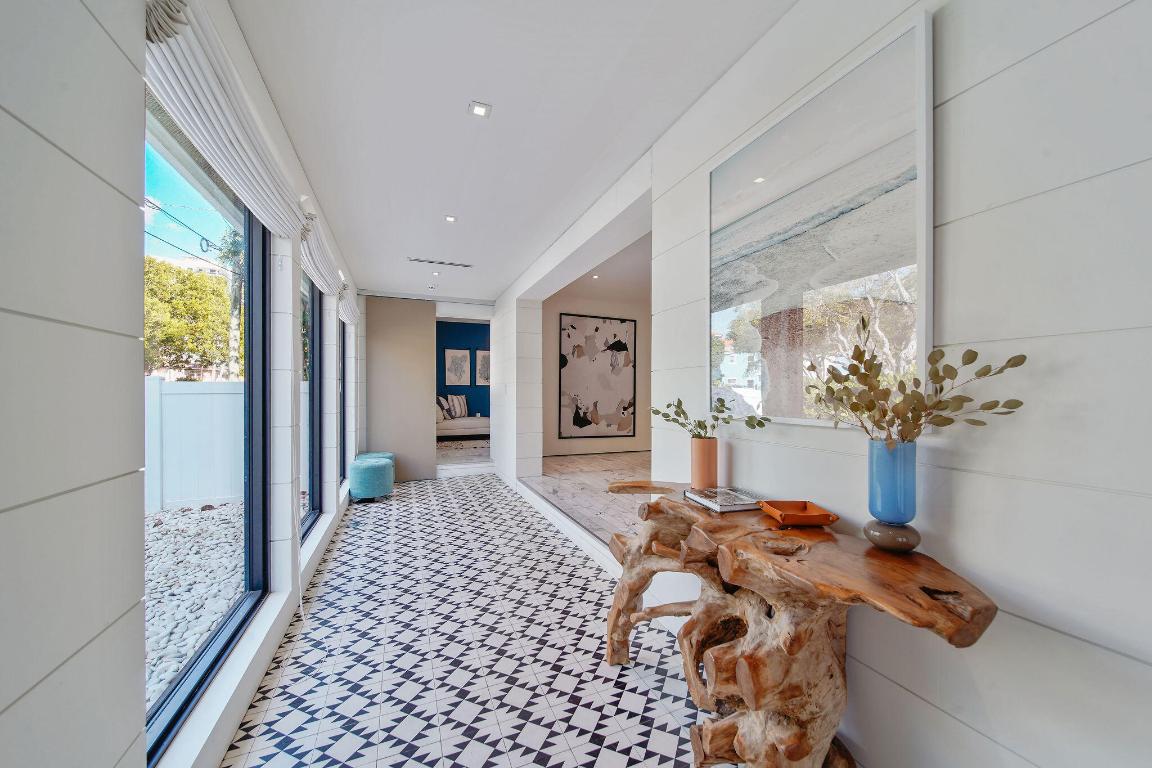 1540 N Treasure Drive