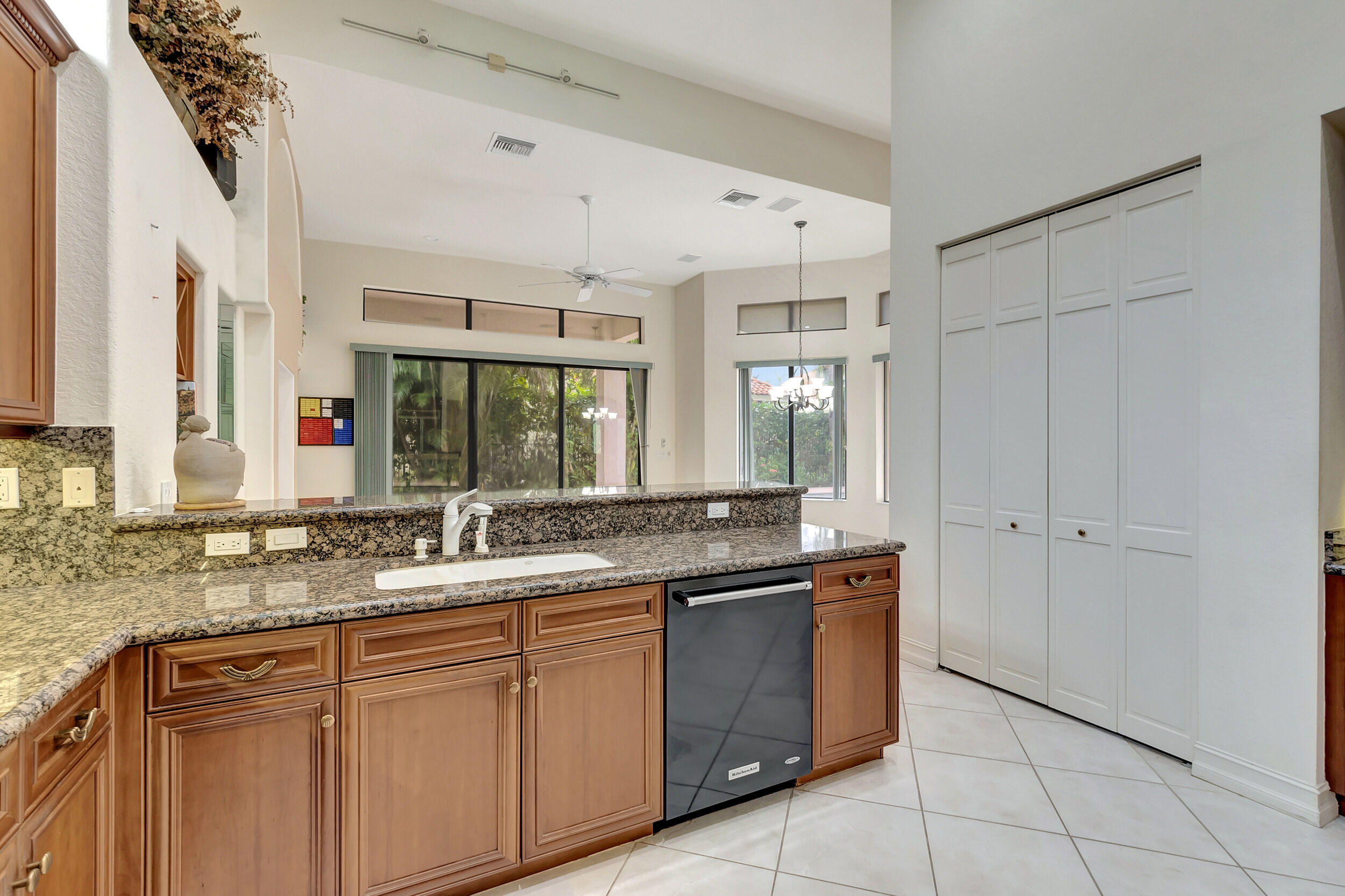 7102 Via Mediterrania, Boca Raton