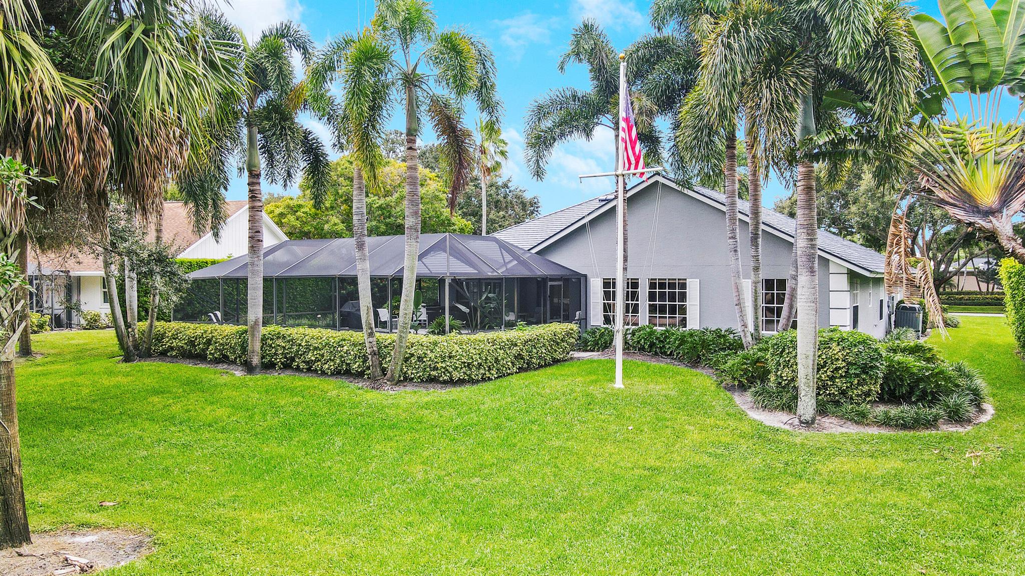 196 SE Turtle Creek Drive