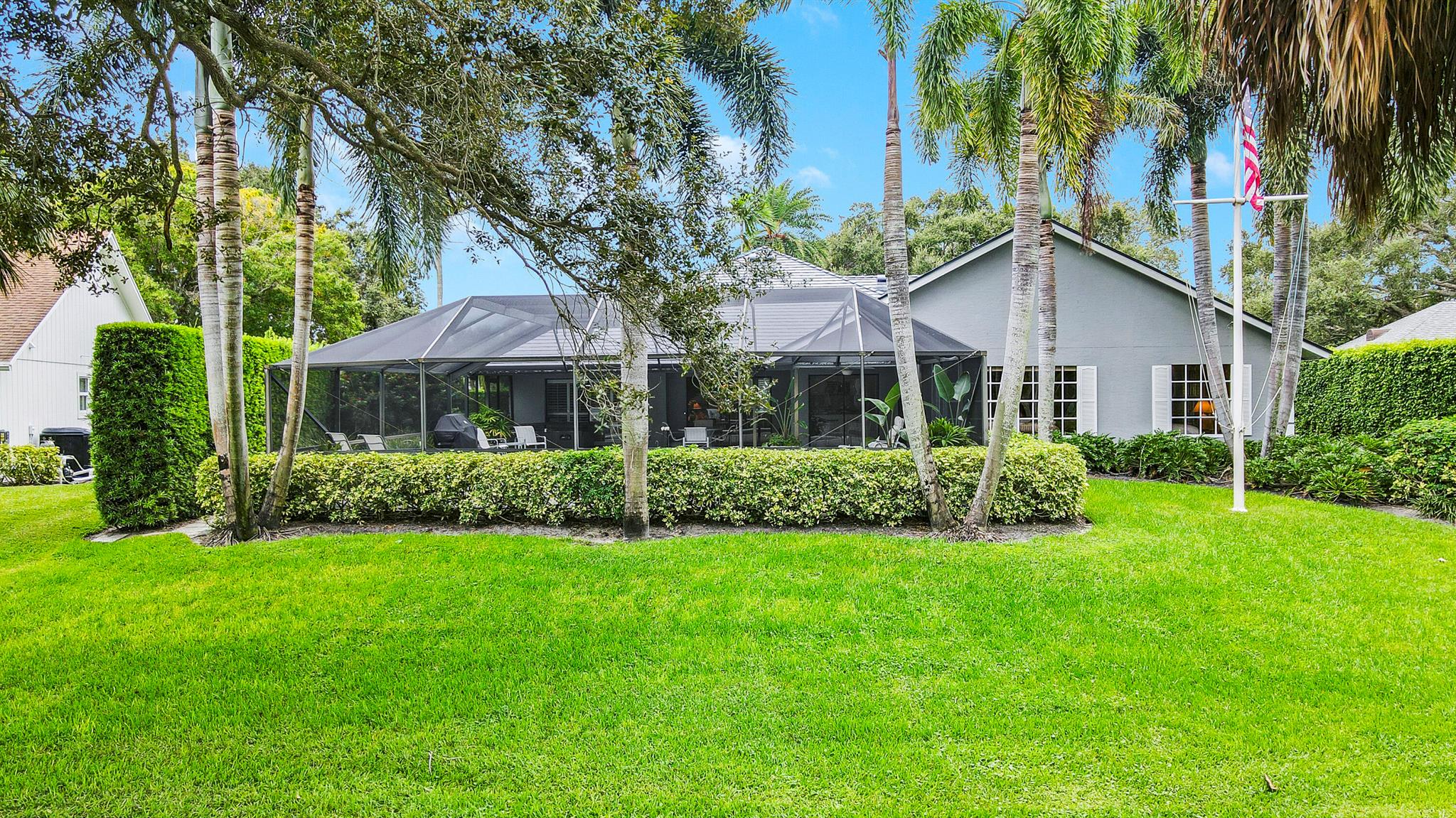 196 SE Turtle Creek Drive