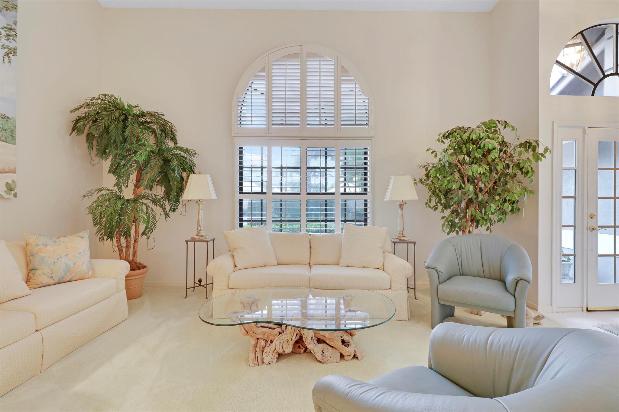 196 SE Turtle Creek Drive