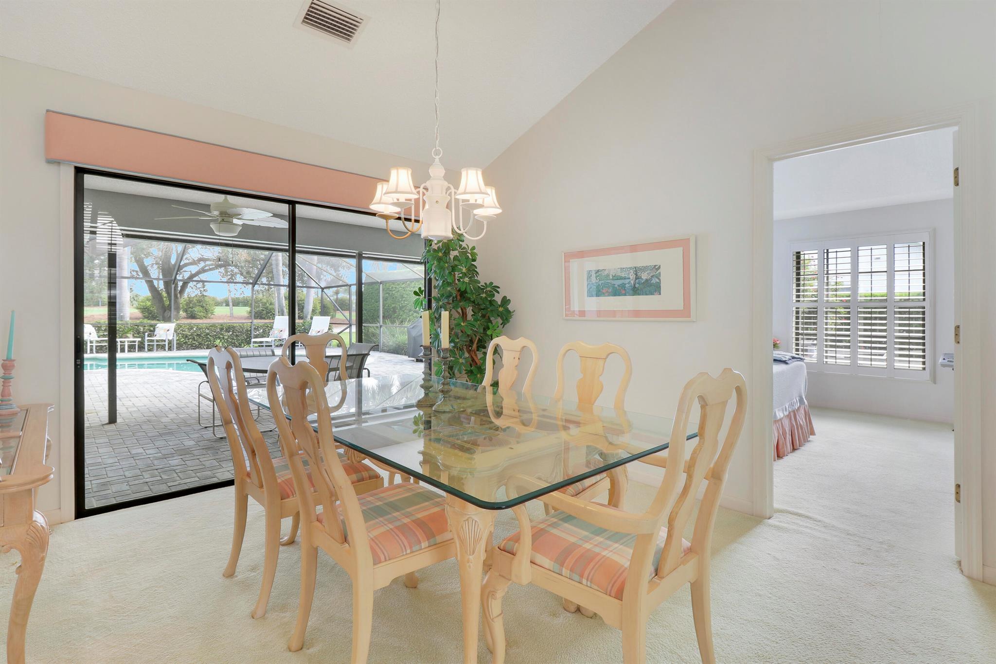 196 SE Turtle Creek Drive