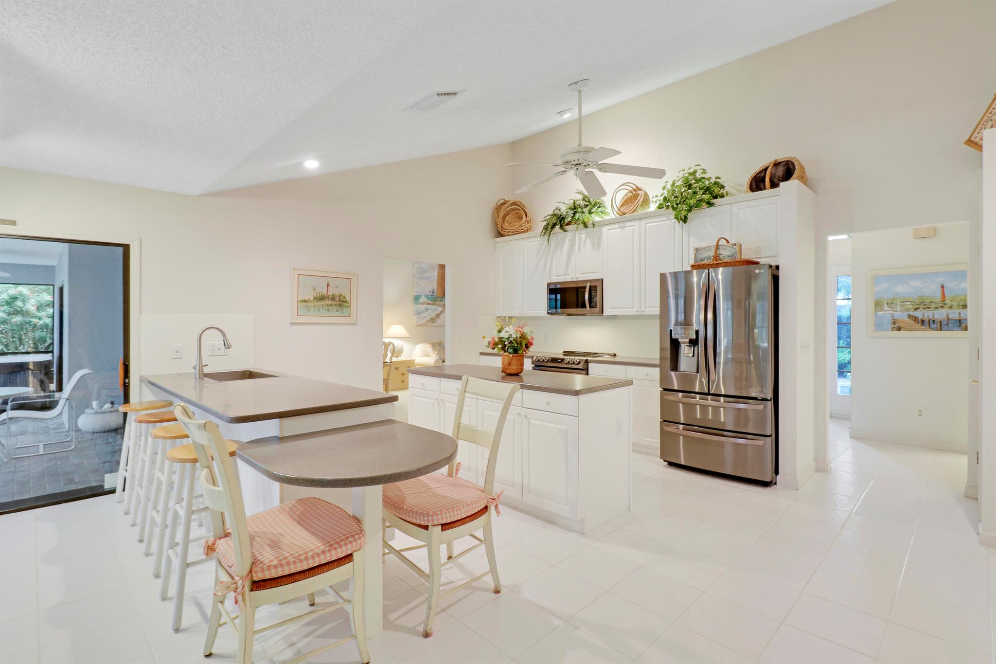 196 SE Turtle Creek Drive