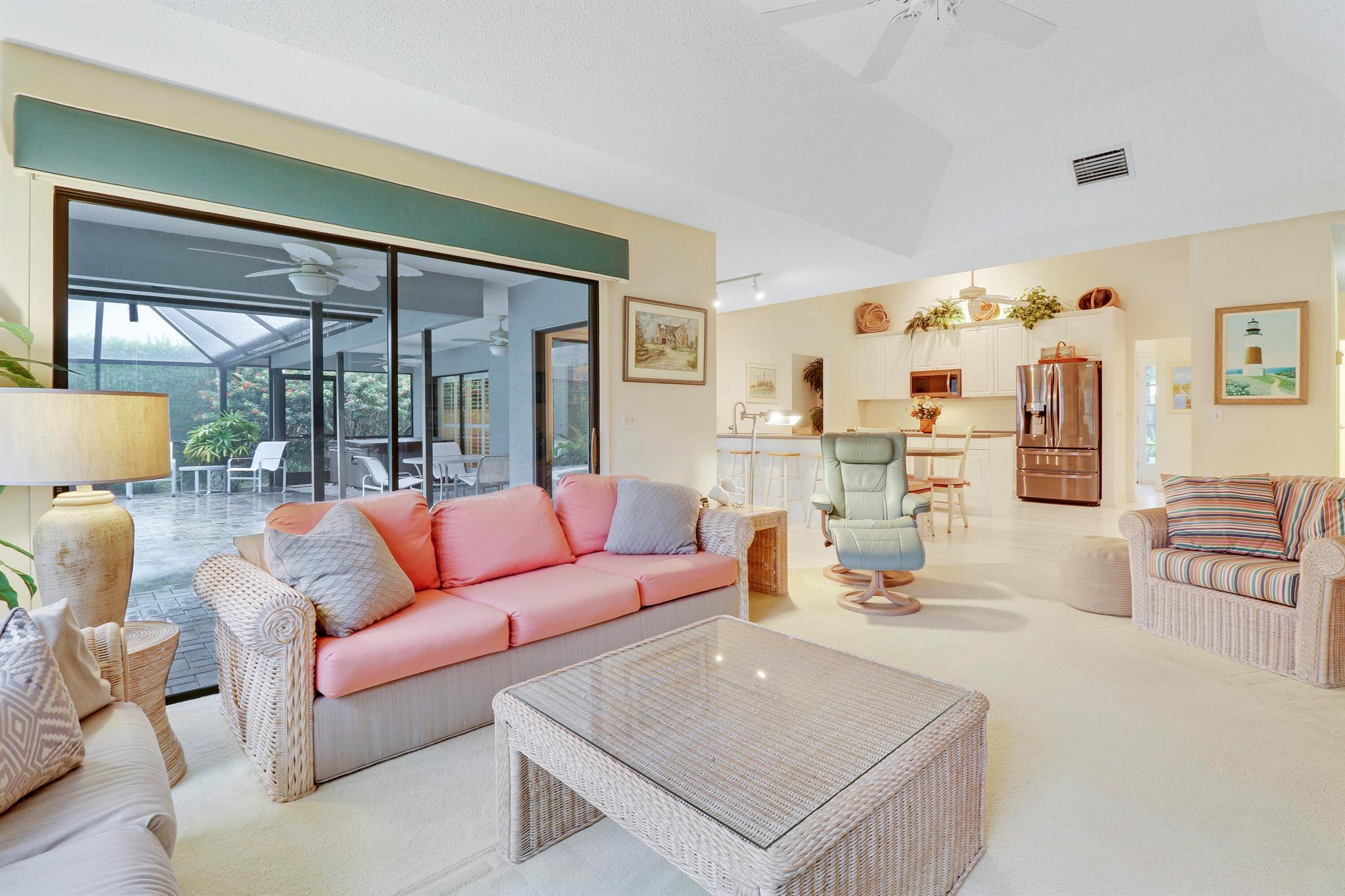 196 SE Turtle Creek Drive