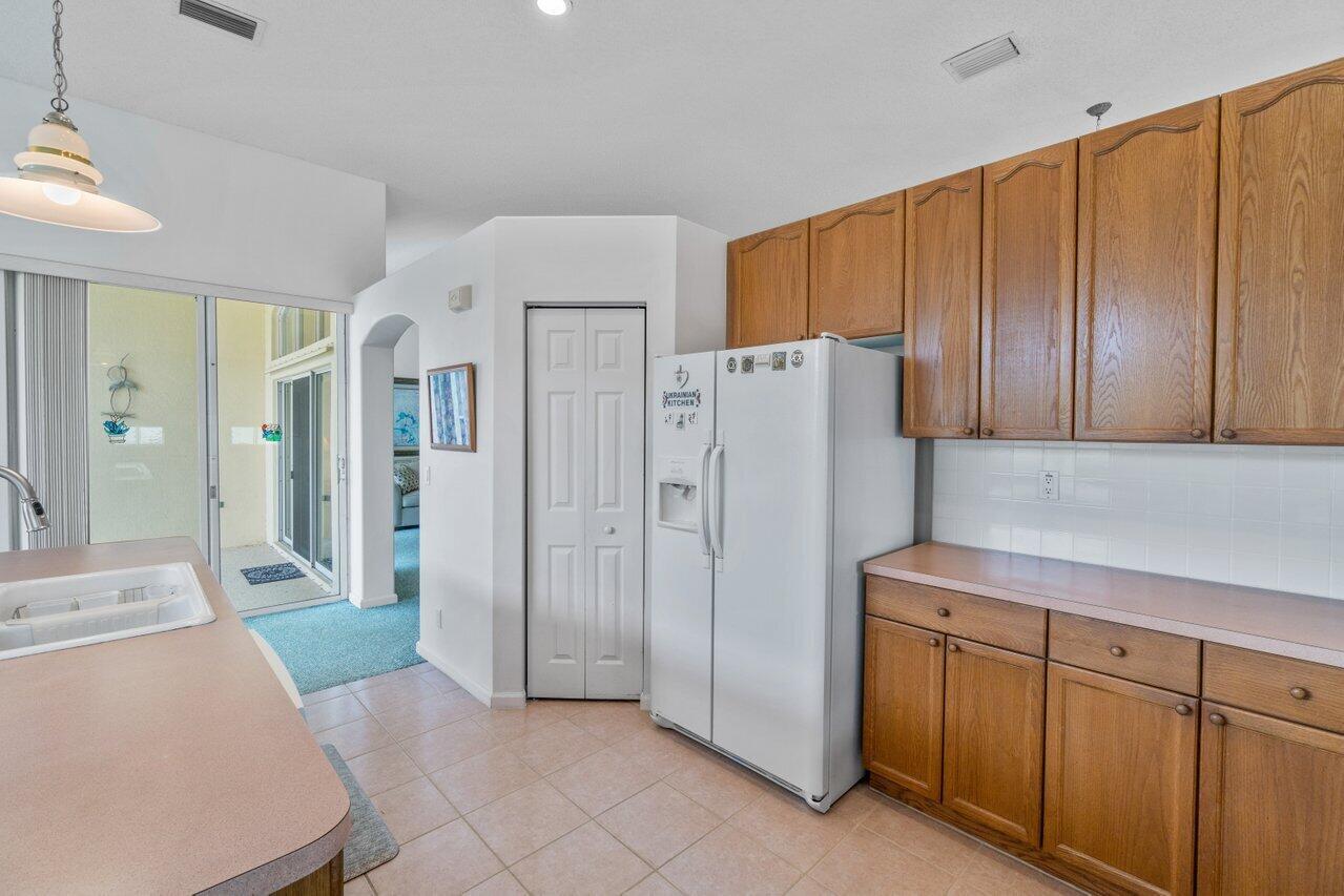 5811 La Gorce Circle